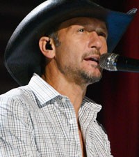 Tim_McGraw_Superstar_Summer_Night_2013